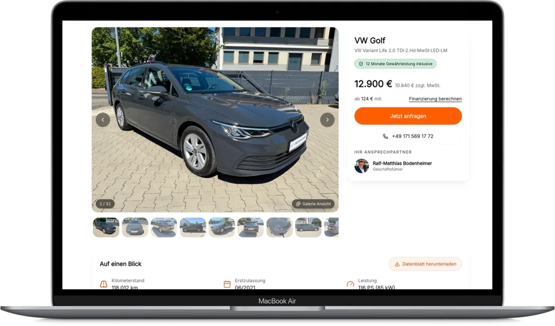 Fahrzeugdetailseite mit Autegro auf der Website eines Autohauses, dargestellt auf einem Laptop